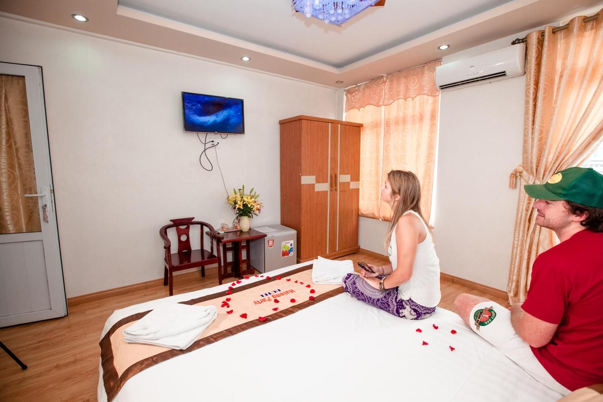 Halong Party Hostel Ha Long Luaran gambar